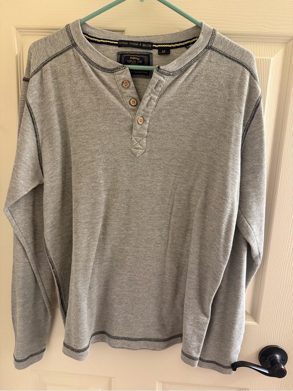 Authentic Original Vintage Style Men's Heather Gray Long Sleeve Henley